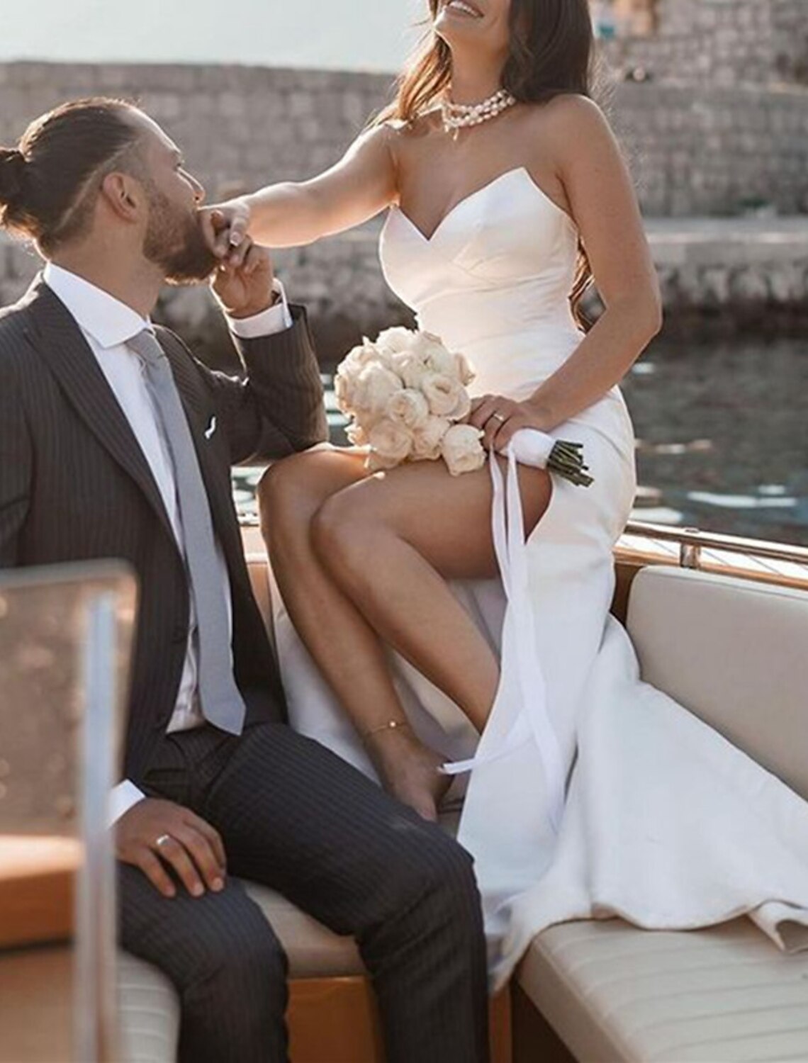 Hall Casual Wedding Dresses Sheath / Column Sweetheart Strapless Sweep / Brush Train Satin Bridal Gowns With Split Front