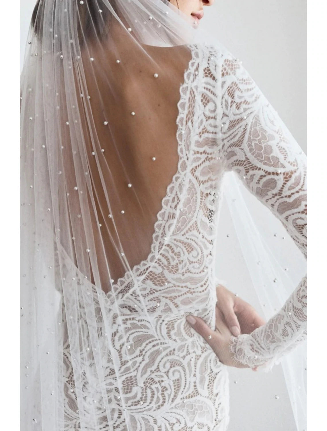 One-tier Vintage Style / Pearls Wedding Veil Cathedral Veils with Faux Pearl