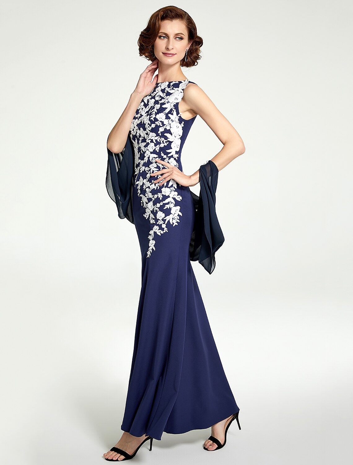 Mermaid / Trumpet Mother of the Bride Dress Jewel Neck Floor Length Chiffon Lace Sleeveless with Lace