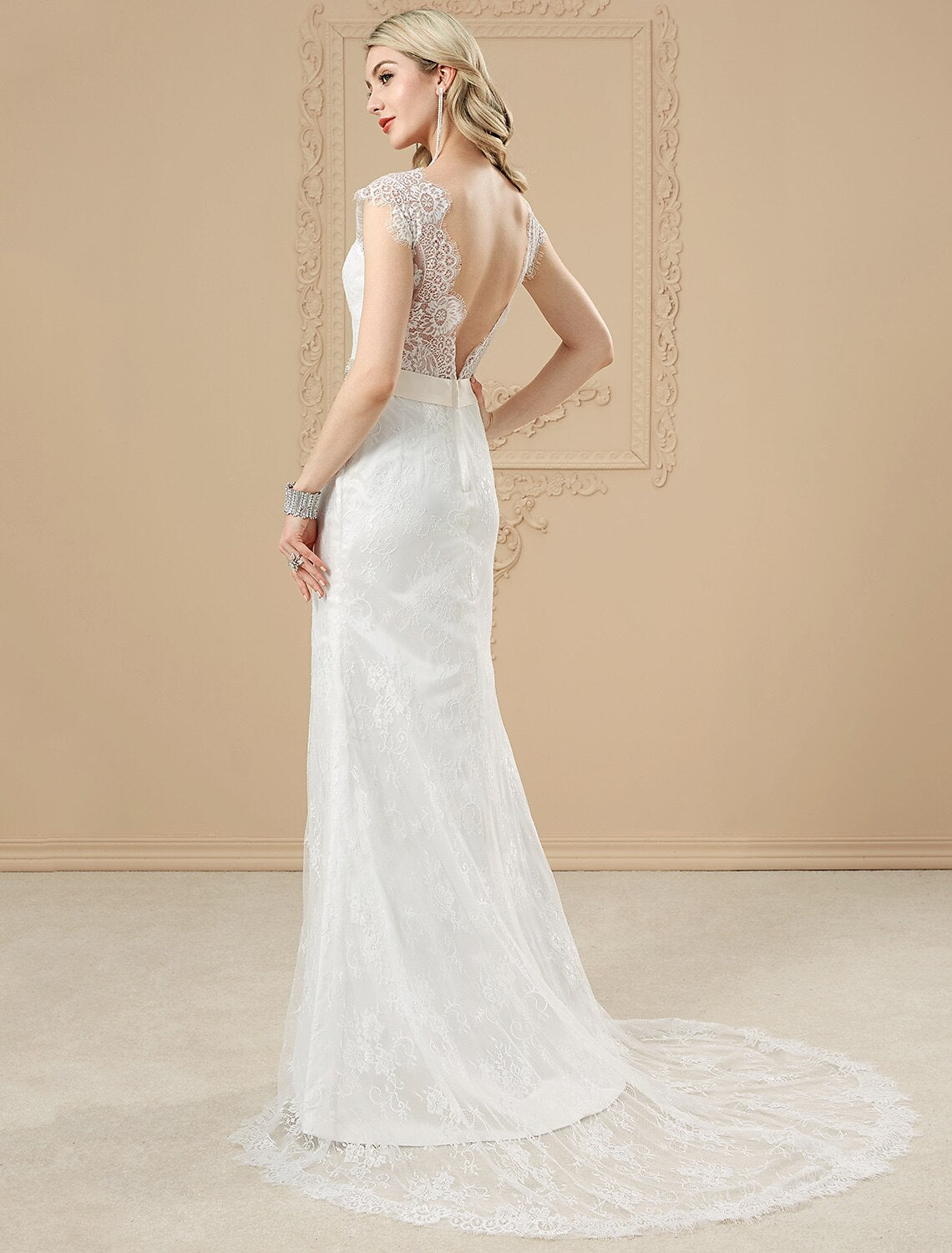 Wedding Dresses Mermaid / Trumpet V Neck Cap Sleeve Court Train All Over Lace Bridal Gowns With Crystals Beading