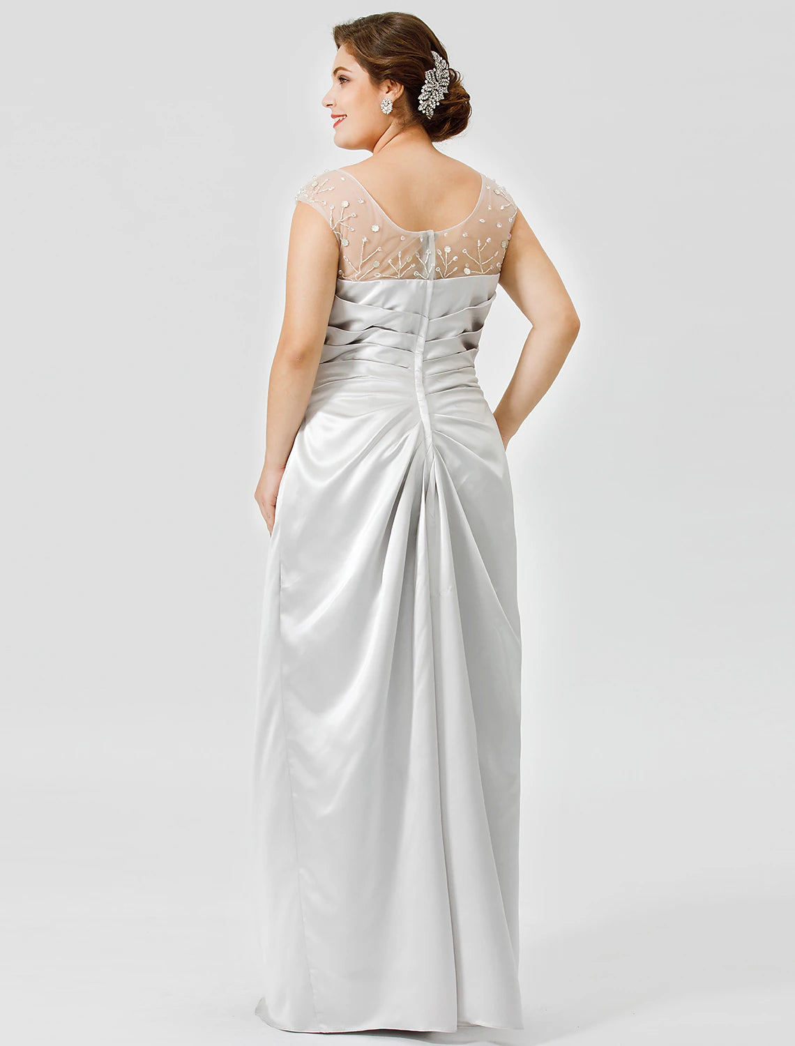 Sheath / Column Mother of the Bride Dress Classic & Timeless Elegant & Luxurious Plus Size Jewel Neck Floor Length Satin Sleeveless No with Pleats Crystals
