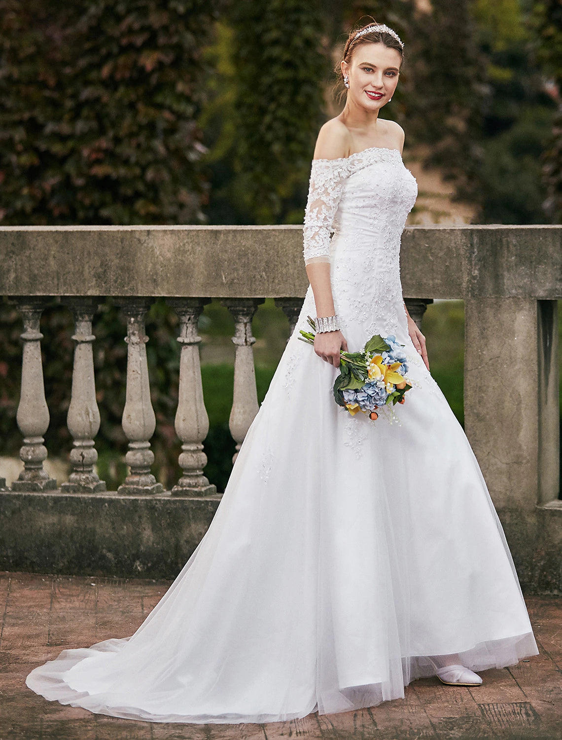 Hall Wedding Dresses A-Line Off Shoulder 3/4-Length Sleeve Sweep / Brush Train Lace Bridal Gowns With Beading Appliques