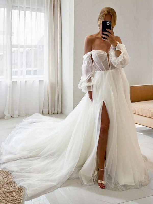 A-Line/Princess Tulle Sweetheart Long Sleeves Chapel Train Corset Convertible Wedding Dresses