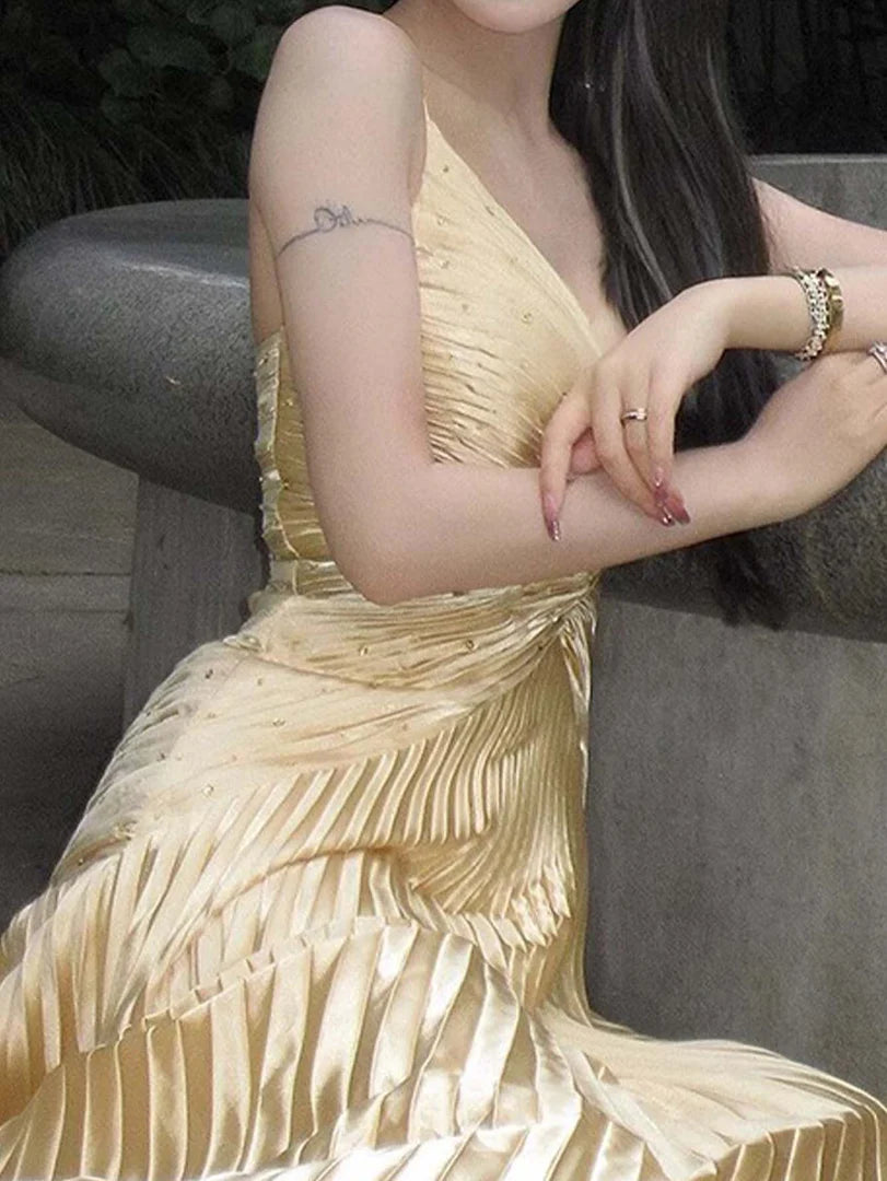 Beautiful Gold Pleated Prom Dress