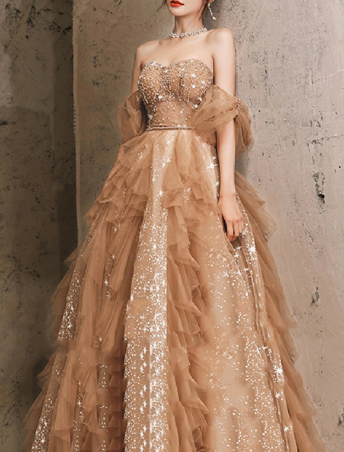 A-Line Elegant Sparkle & Shine Prom Formal Evening Dress Off Shoulder Short Sleeve Court Train Tulle with Beading Sequin