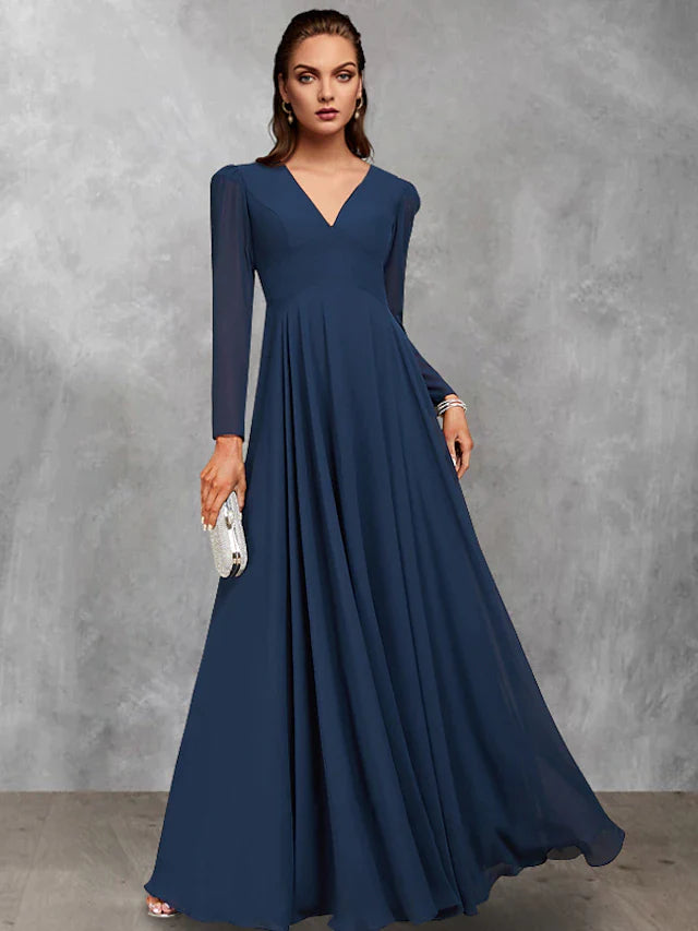 A-Line Mother of the Bride Dress Vintage Elegant V Neck Floor Length Chiffon Long Sleeve with Ruffles Ruching