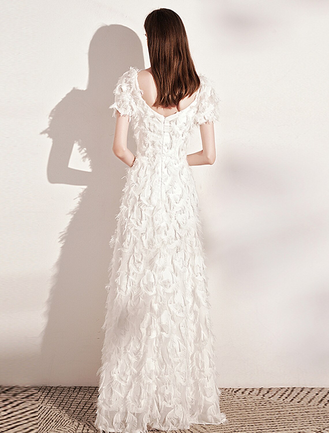 A-Line Evening Gown Minimalist Dress Wedding Guest Formal Evening Floor Length Short Sleeve Scoop Neck Nylon with Feather Pure Color