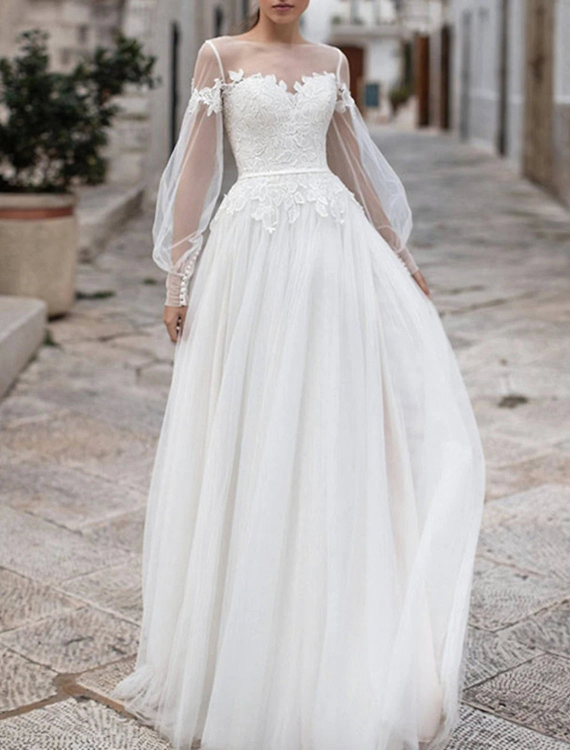 Beach Boho Wedding Dresses A-Line Illusion Neck Long Sleeve Floor Length Lace Bridal Gowns With Appliques Solid Color