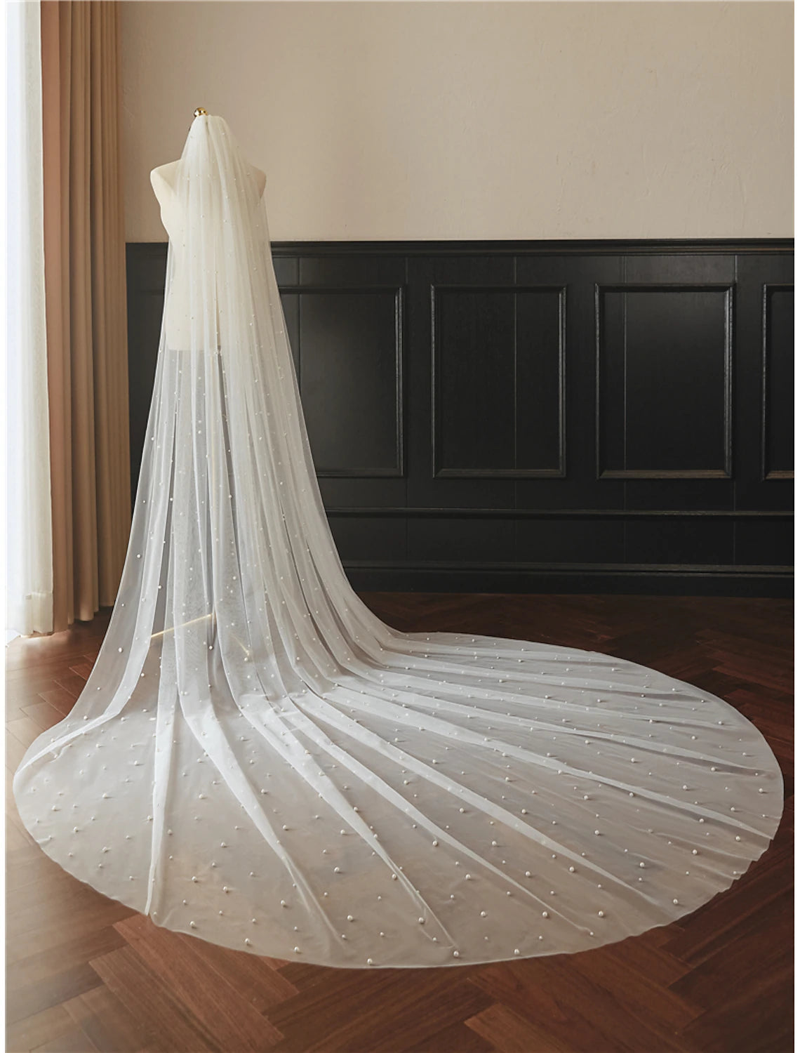 One-tier Pearls Wedding Veil Cathedral Veils with Faux Pearl 118.11 in (300cm) Tulle