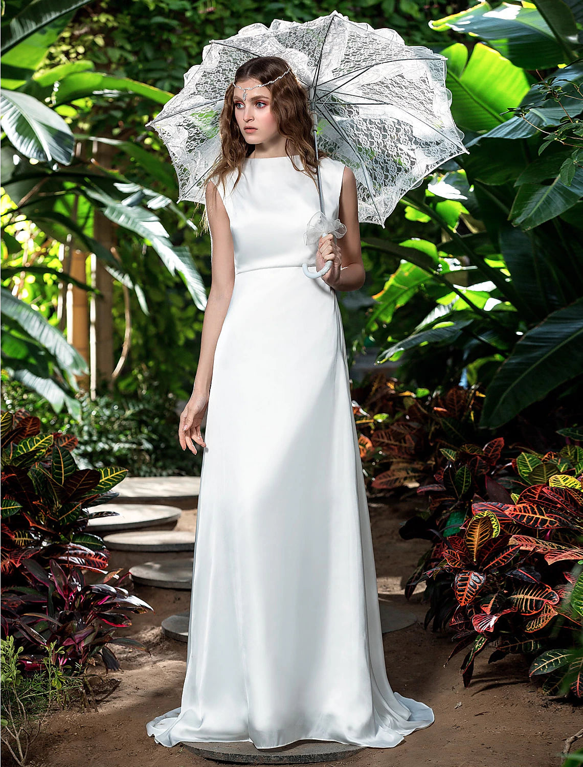 Reception Wedding Dresses Sheath / Column Bateau Neck Regular Straps Sweep / Brush Train Chiffon Bridal Gowns With