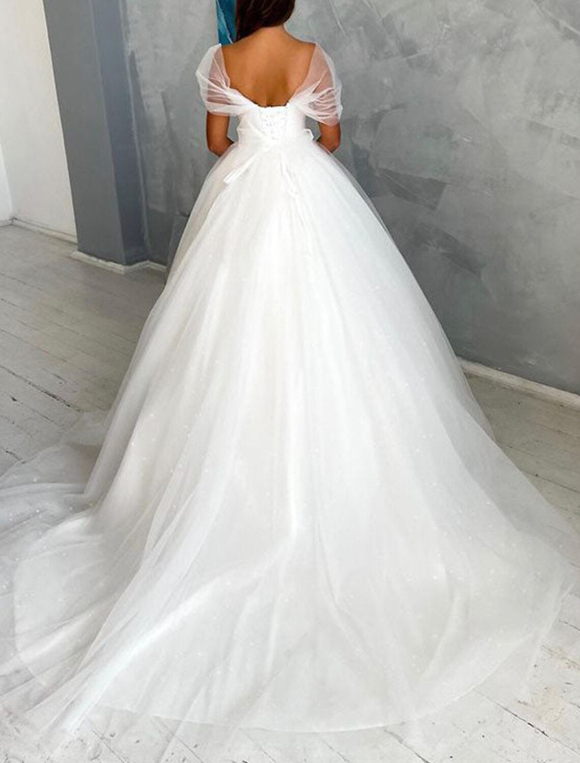 Engagement Formal Wedding Dresses Ball Gown Off Shoulder Cap Sleeve Chapel Train Tulle Bridal Gowns With Solid Color