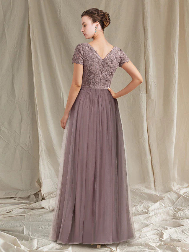 A-Line Mother of the Bride Dress Luxurious Elegant Jewel Neck Floor Length Lace Tulle Short Sleeve with Pleats Appliques
