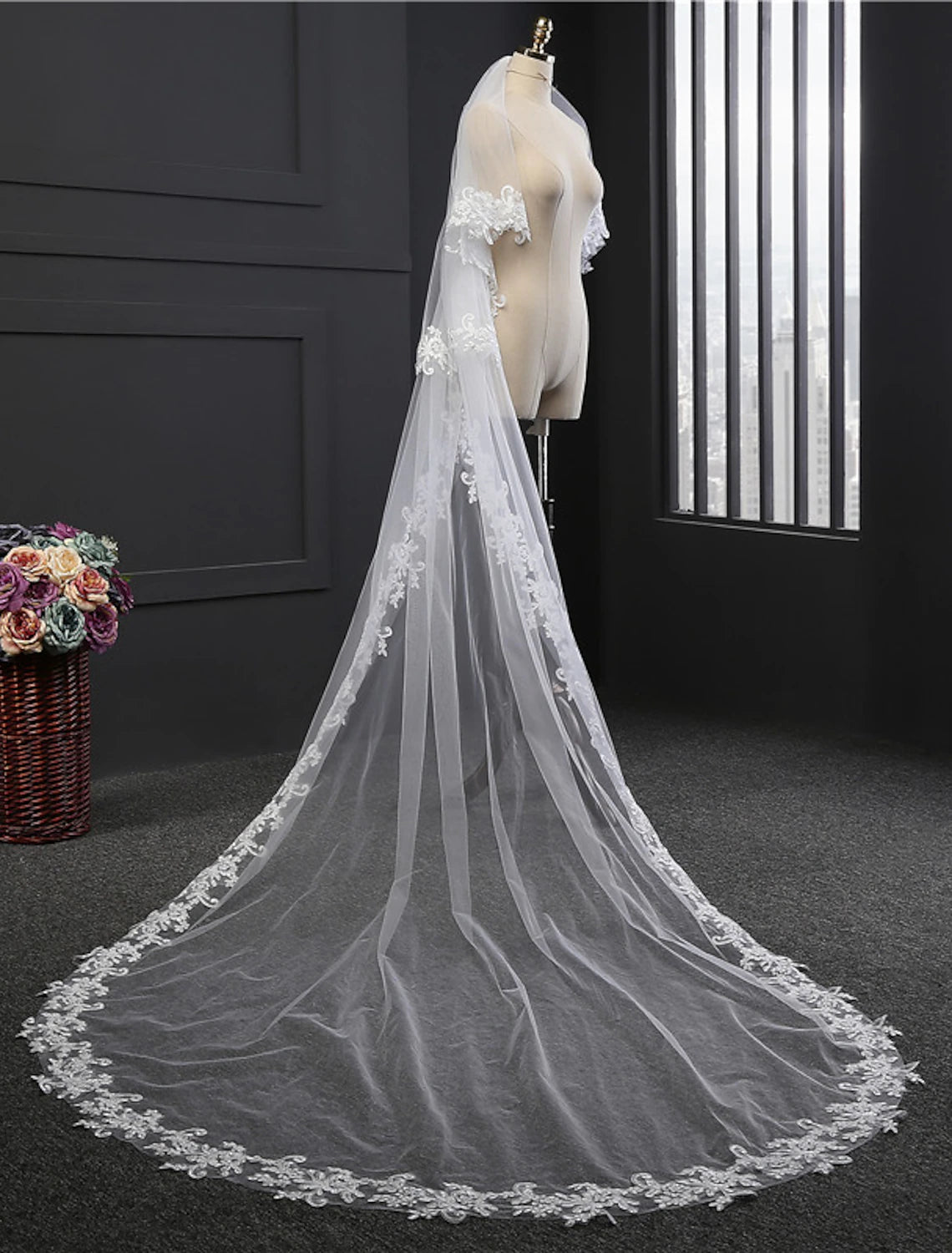 Two-tier Lace Wedding Veil Cathedral Veils with Appliques