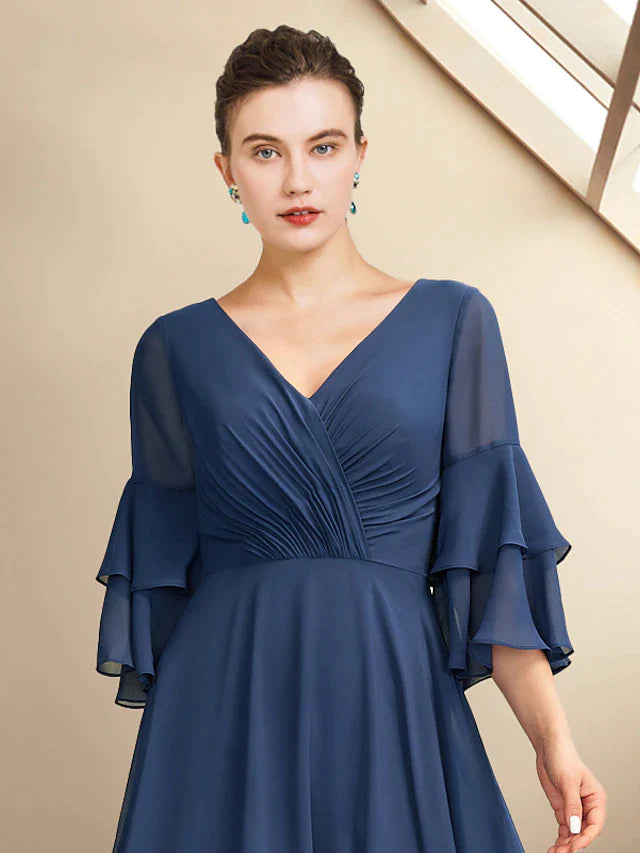 Sheath / Column Mother of the Bride Dress Plus Size Elegant V Neck Floor Length Chiffon Short Sleeve with Pleats Ruffles Side-Draped