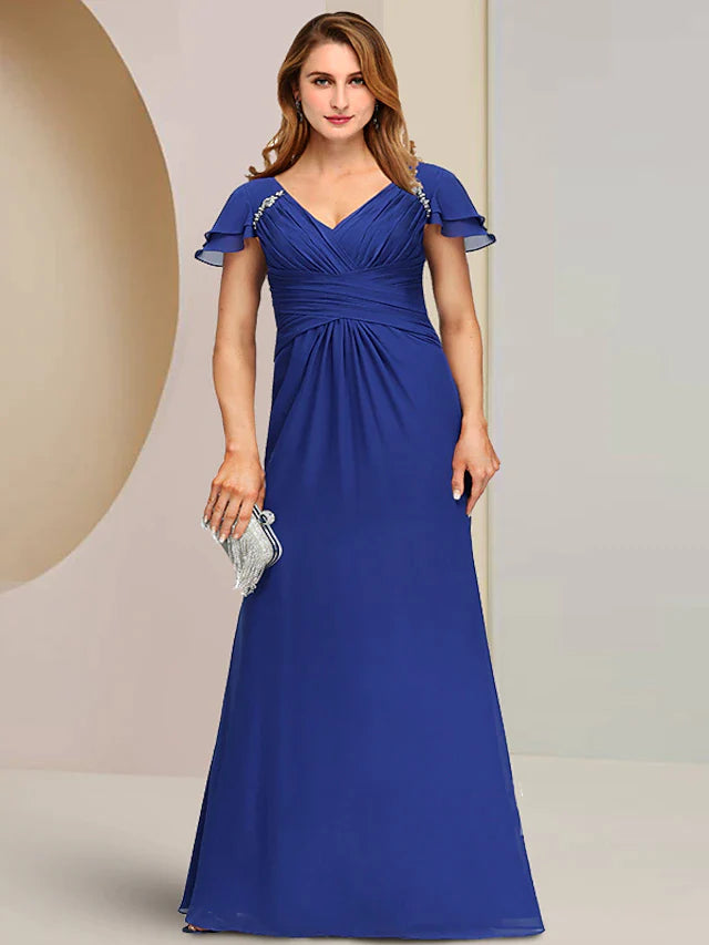 Sheath / Column Mother of the Bride Dress Formal Vintage Elegant V Neck Floor Length Chiffon Short Sleeve with Ruched Crystal Brooch Side-Draped