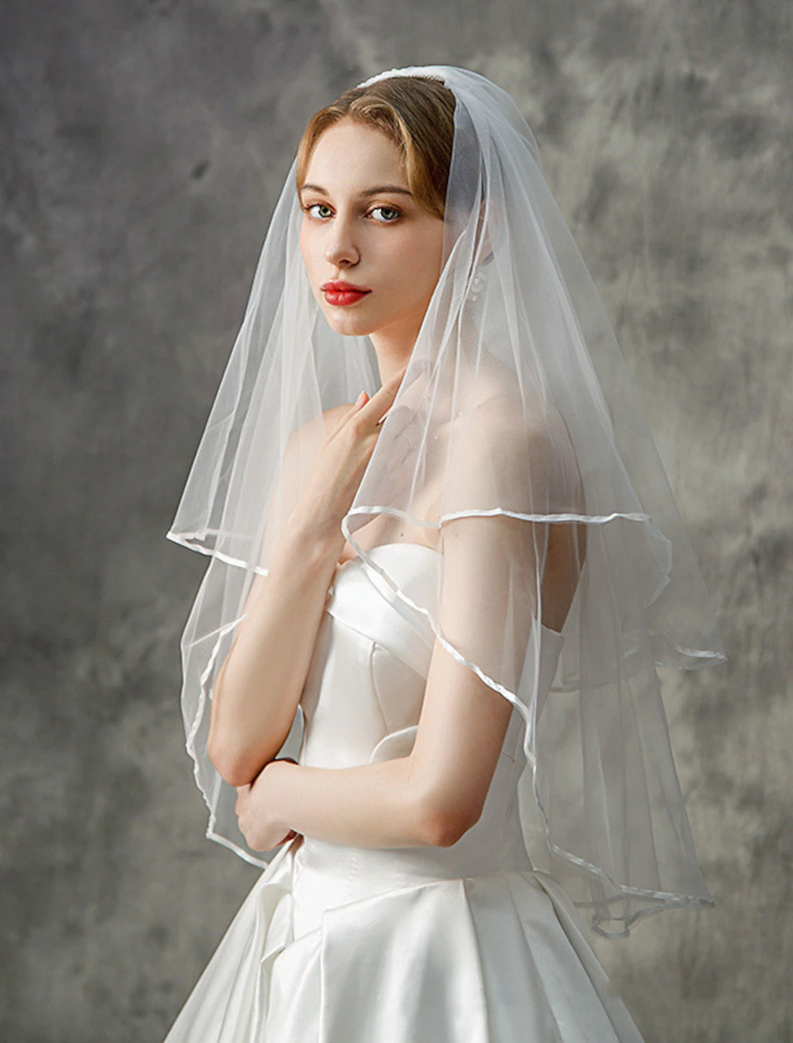 Two-tier Stylish / European Style Wedding Veil Elbow Veils with Tier / Pure Color Tulle