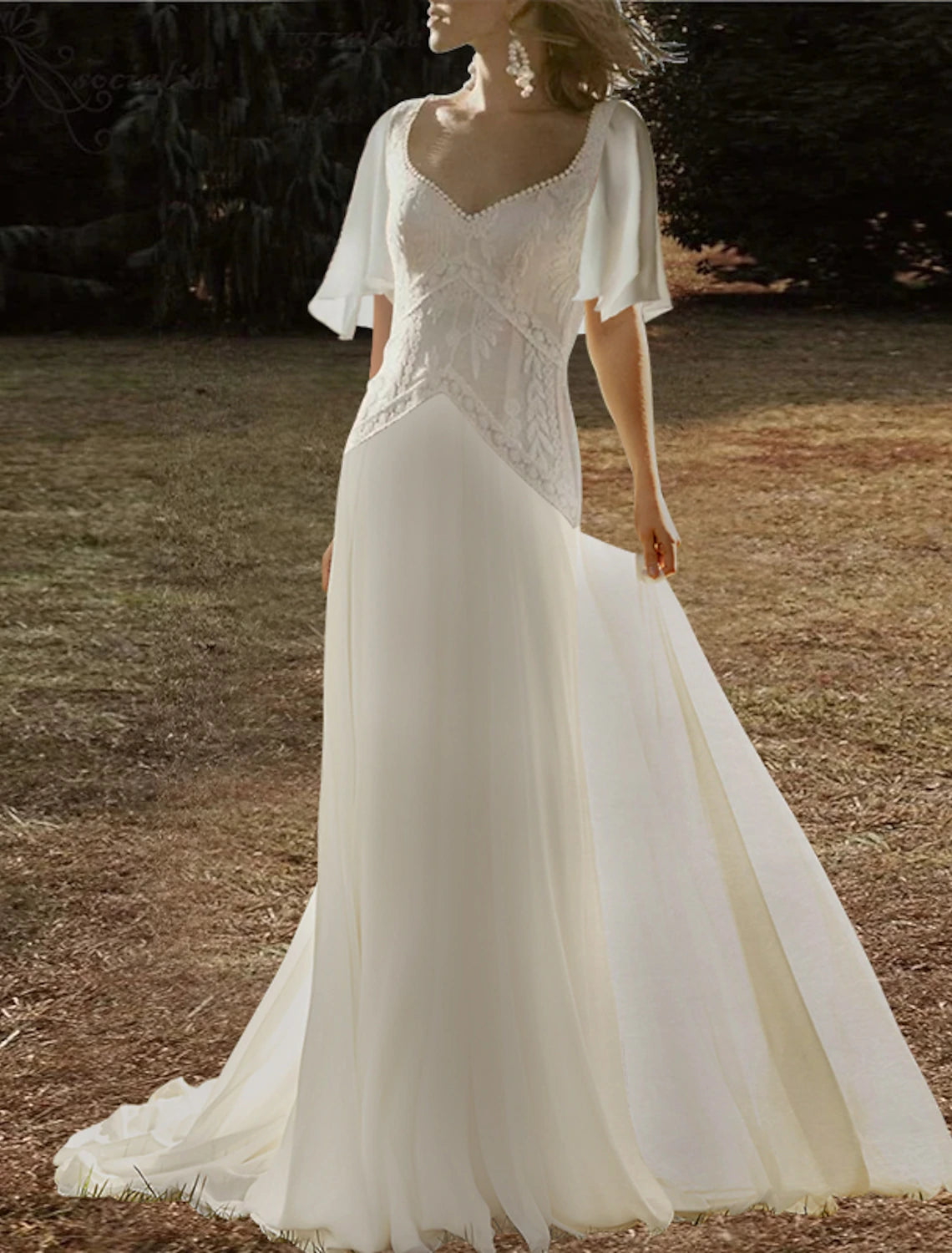 Beach Open Back Boho Wedding Dresses A-Line V Neck Short Sleeve Court Train Chiffon Bridal Gowns With Appliques Split Front