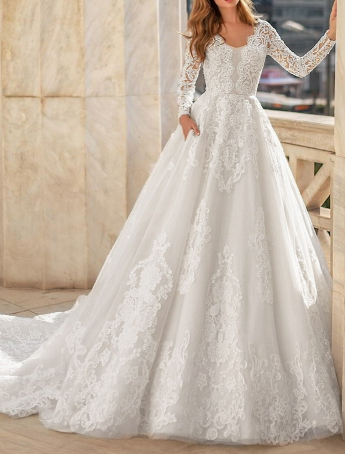 Engagement Formal Wedding Dresses Ball Gown V Neck Long Sleeve Court Train Lace Bridal Gowns With Buttons Appliques