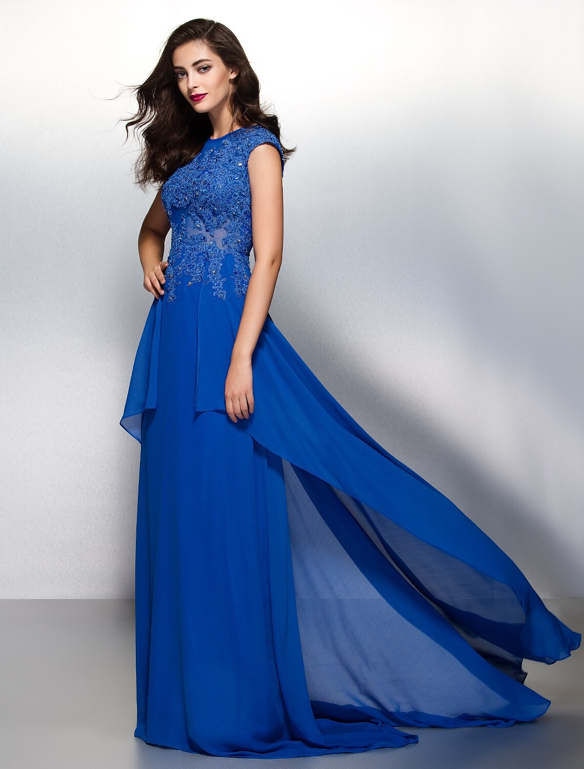 Sheath / Column Elegant Floral Formal Evening Wedding Party Dress Illusion Neck Short Sleeve Sweep / Brush Train Chiffon with Appliques