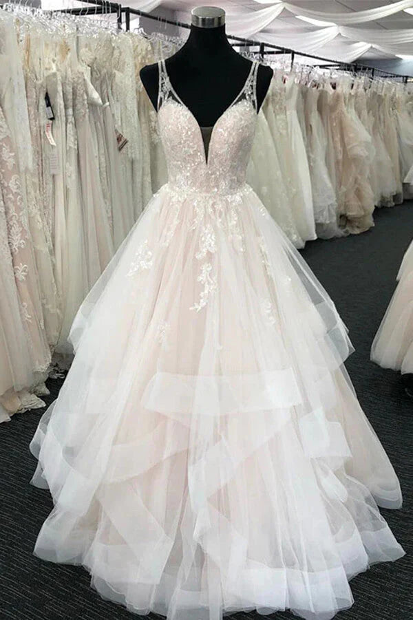Tulle A-line V-neck Wedding Dresses With Lace Appliques Wedding Gown