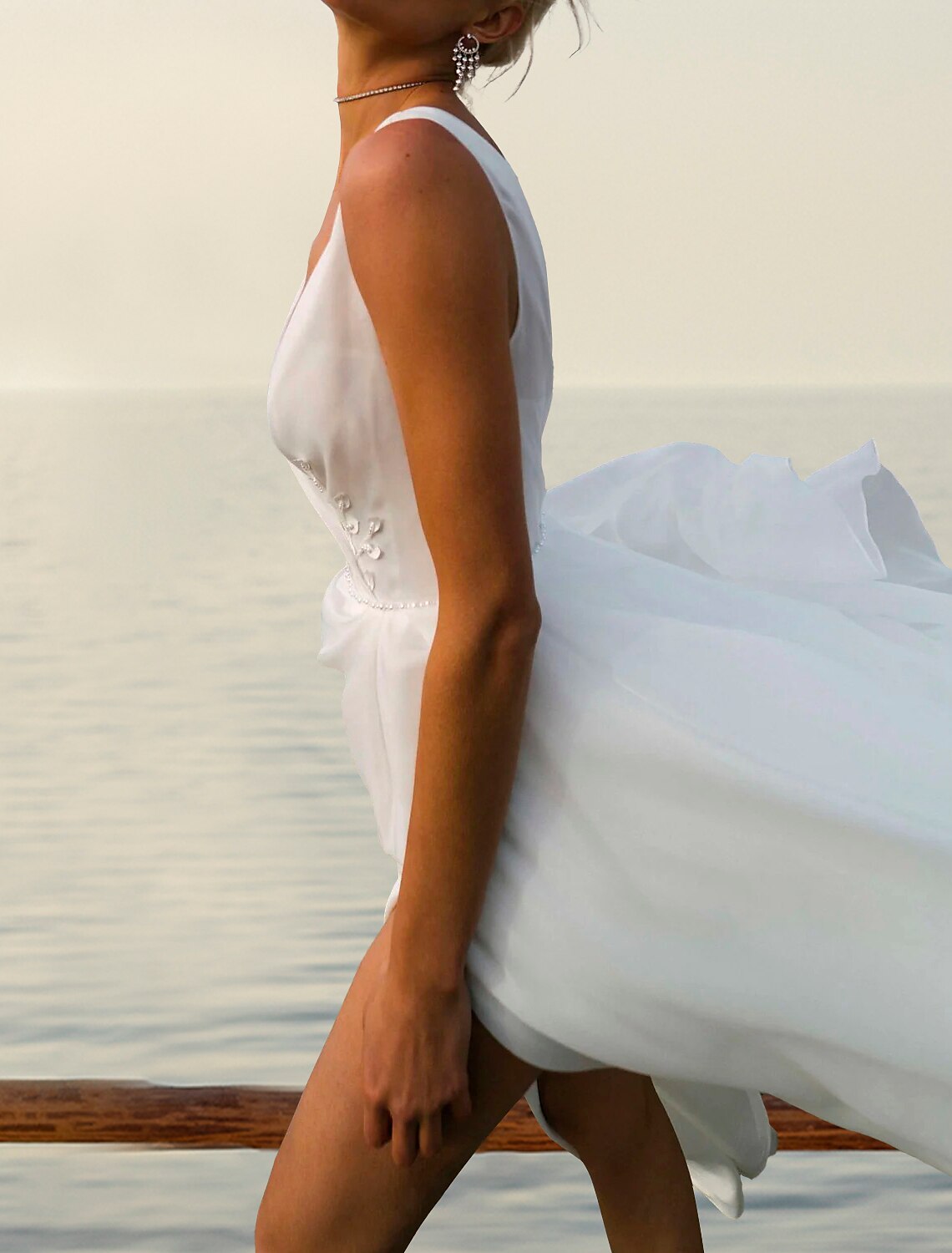 Beach Boho Wedding Dresses A-Line V Neck Sleeveless Court Train Chiffon Bridal Gowns With Split Front Solid Color