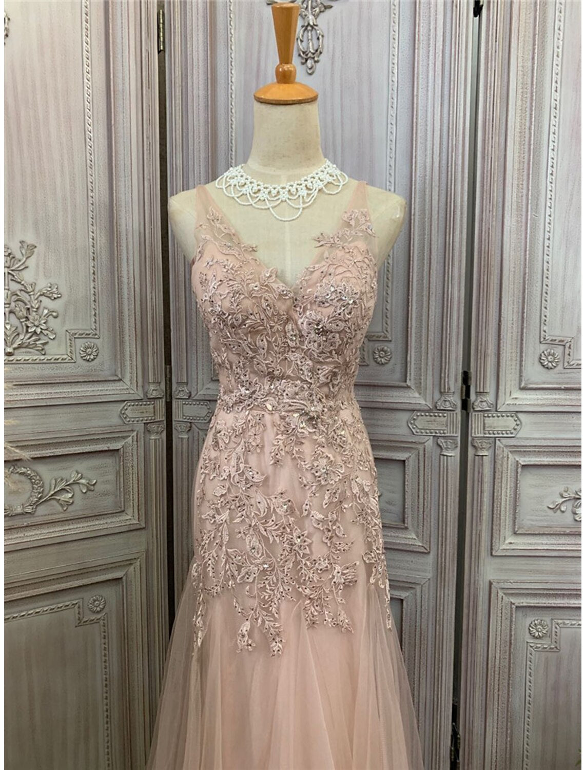 Mermaid / Trumpet Prom Dresses Maxi Dress Party Wear Wedding Party Sweep / Brush Train Sleeveless V Neck Tulle with Applique