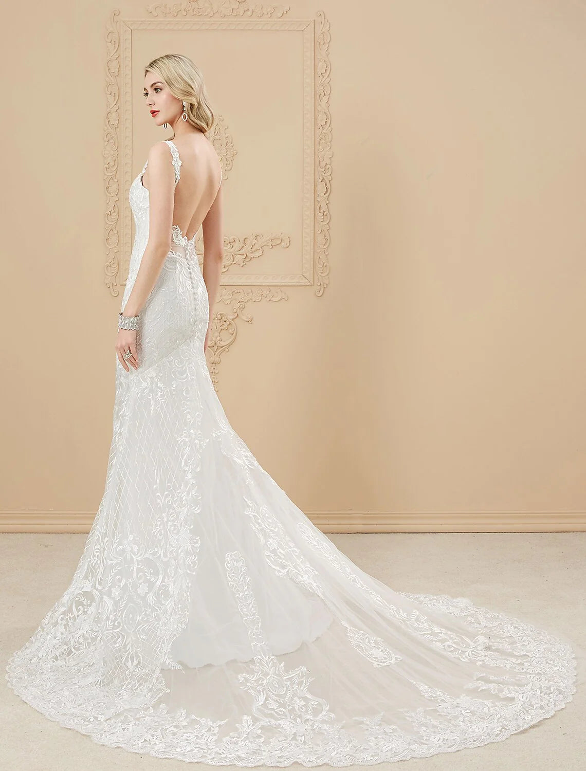 DingjiWedding Dresses Mermaid / Trumpet Sweetheart Spaghetti Strap Chapel Train Satin Bridal Gowns With Buttons Appliques