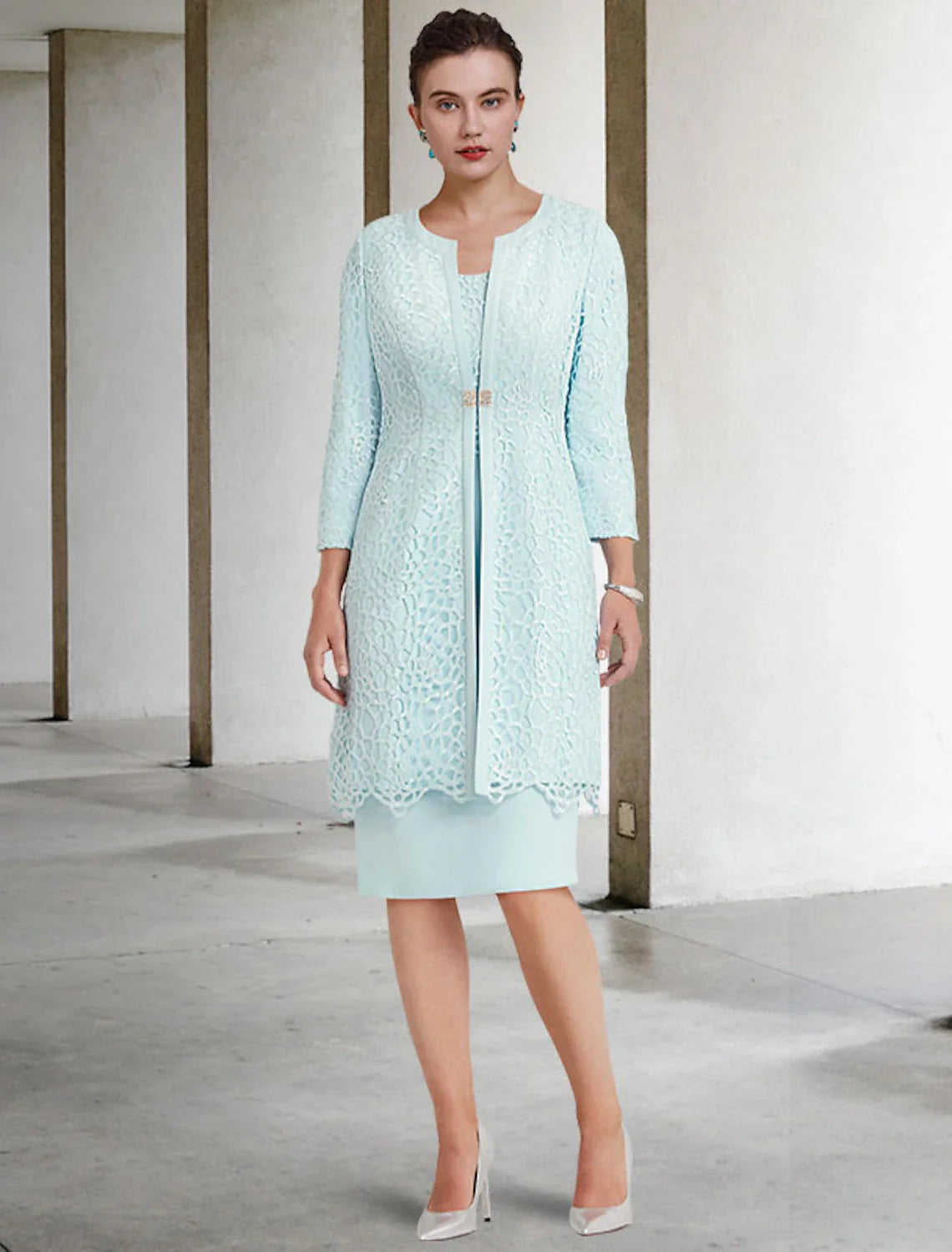 DingjiTwo Piece Sheath / Column Mother of the Bride Dress Church Elegant Winter With Jacket Half Sleeve Scoop Neck Knee Length Lace Stretch Chiffon Crystal Brooch