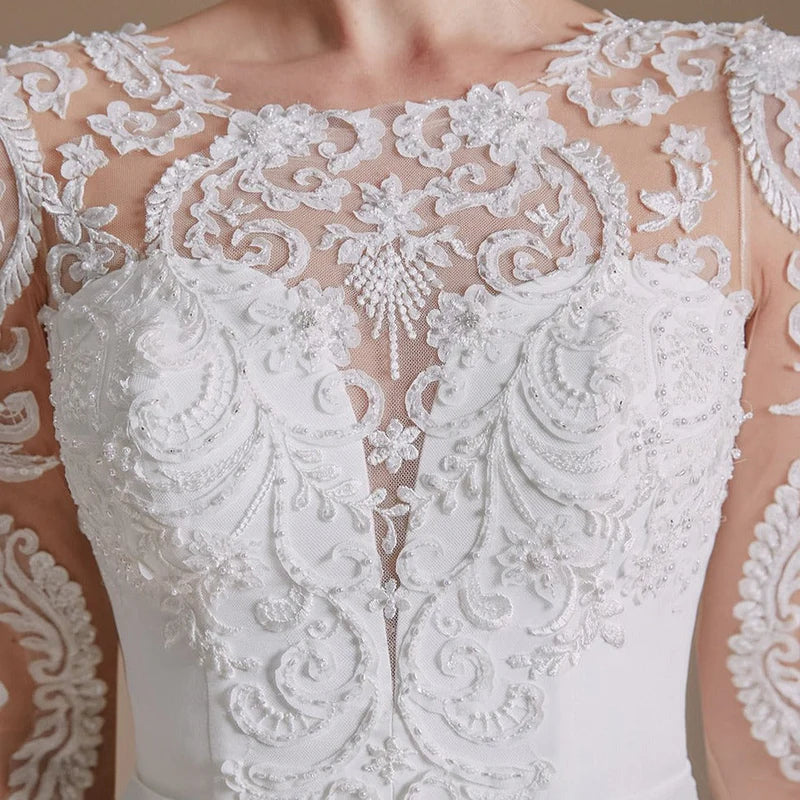 Mermaid White Lace Appliques Beaded Wedding Dress