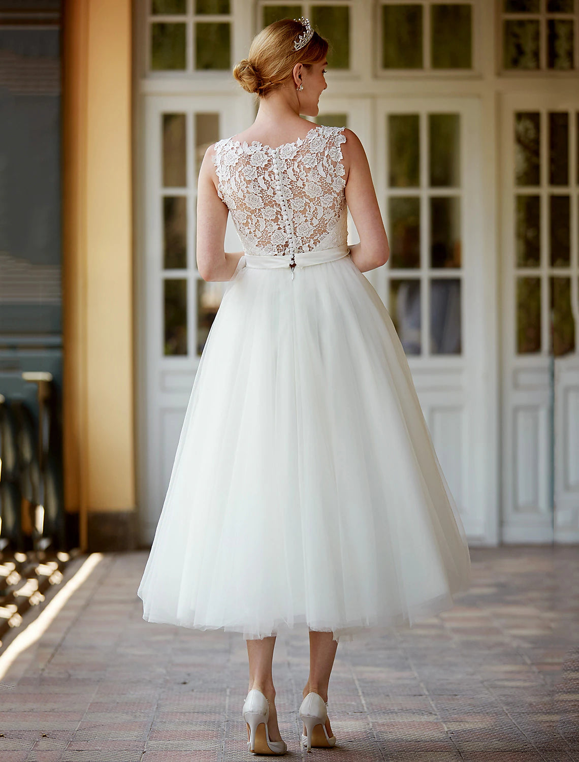 Reception Little White Dresses Wedding Dresses A-Line Illusion Neck Sleeveless Tea Length Lace Bridal Gowns With Sashes / Ribbons Buttons Wedding Party