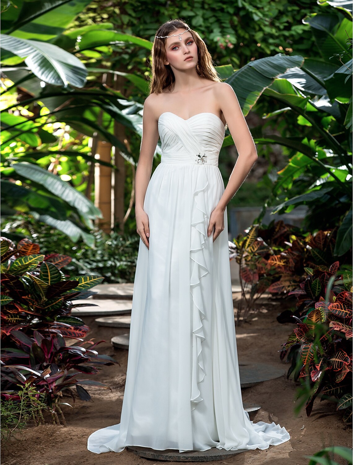 Beach Wedding Dresses Sheath / Column Sweetheart Sleeveless Sweep / Brush Train Chiffon Bridal Gowns With Crystal Sash / Ribbon