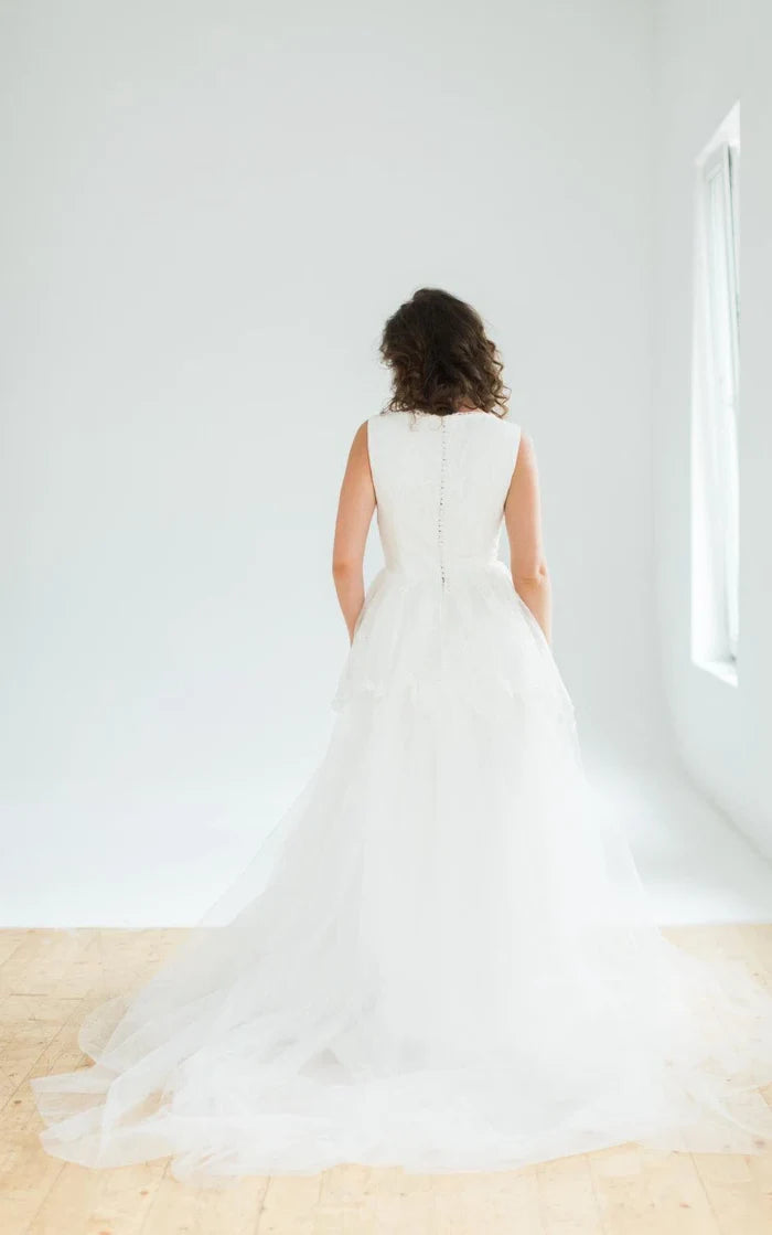 A-Line Sleeveless V-Neck Lace Satin Weddig Dress