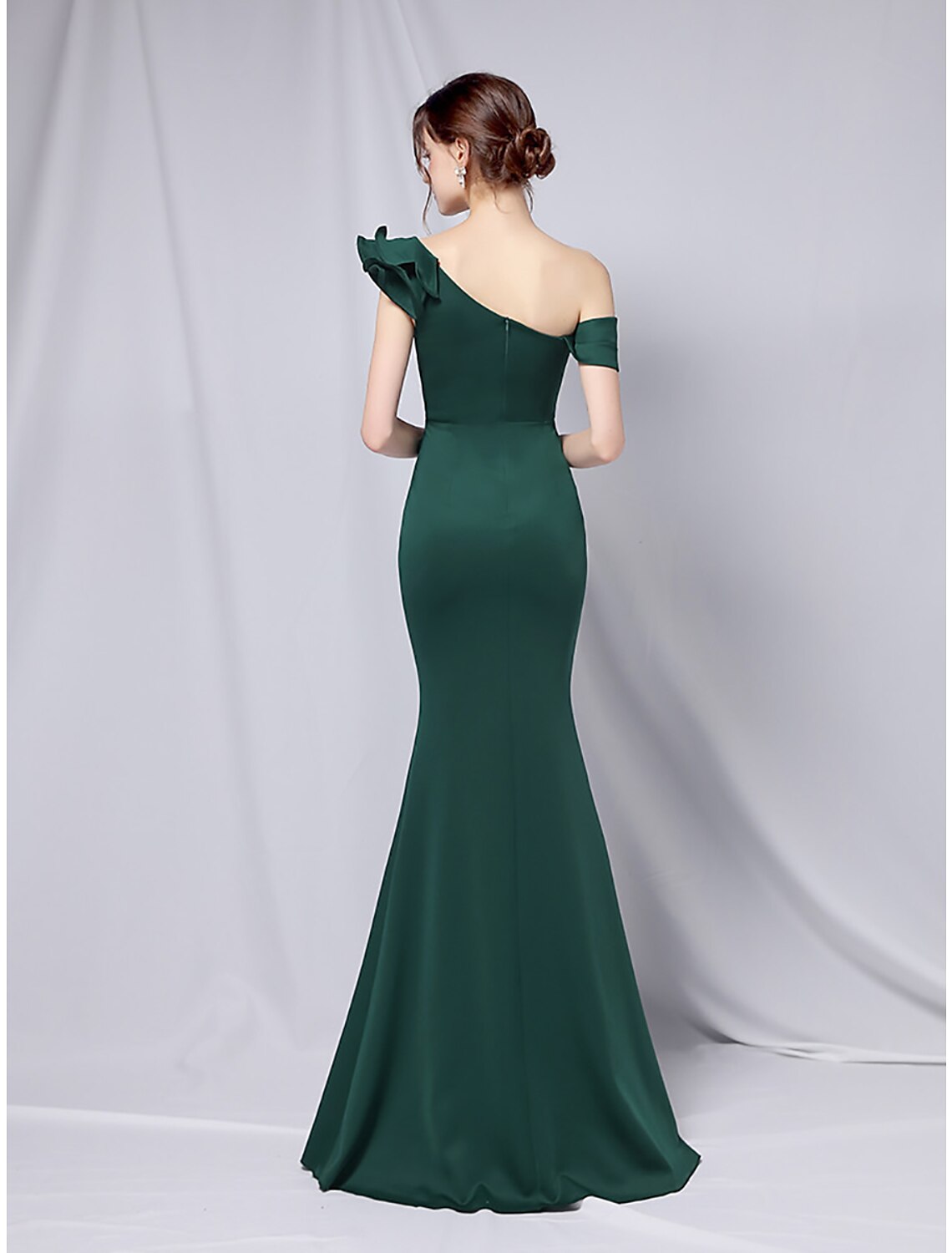 Mermaid / Trumpet Evening Gown Empire Dress Wedding Guest Formal Evening Floor Length Short Sleeve One Shoulder Stretch Satin with Ruffles
