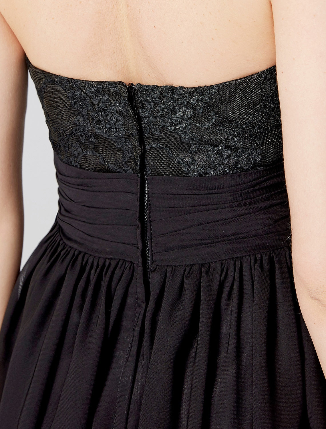 A-Line Elegant Minimalist Prom Formal Evening Dress Halter Neck Sleeveless Sweep / Brush Train Chiffon Corded Lace with Sash / Ribbon Pleats