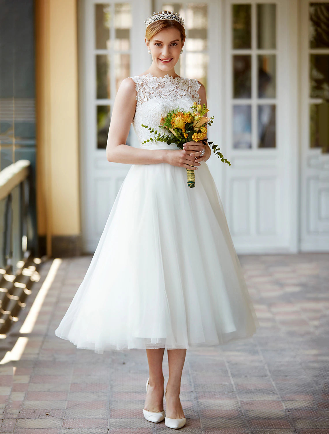 Reception Little White Dresses Wedding Dresses A-Line Illusion Neck Sleeveless Tea Length Lace Bridal Gowns With Sashes / Ribbons Buttons Wedding Party