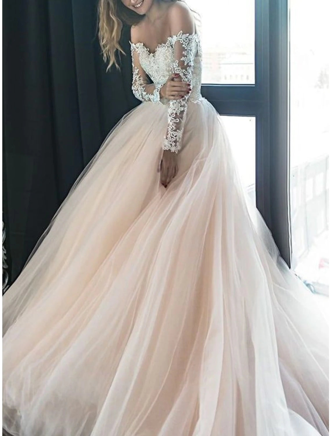 Wedding Dresses in Color Formal Wedding Dresses Ball Gown Off Shoulder Long Sleeve Court Train Satin Bridal Gowns With Appliques