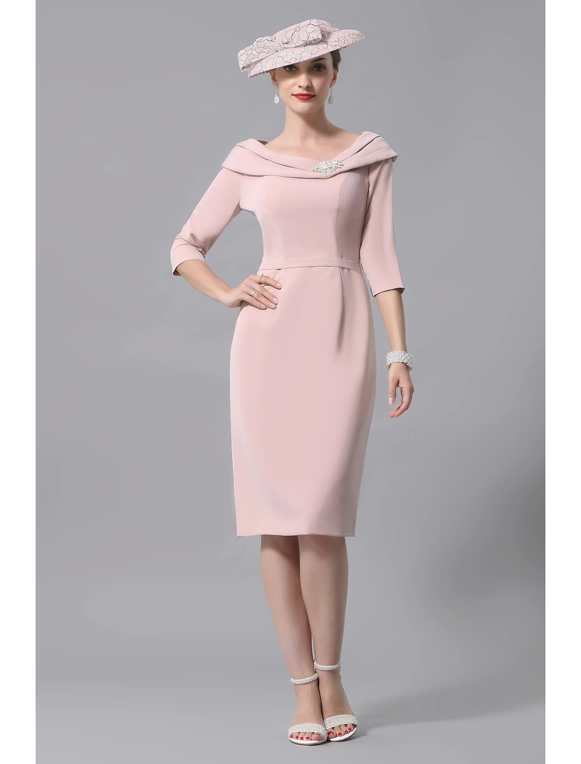 Sheath / Column Mother of the Bride Dress Vintage Plus Size Elegant Scoop Neck Knee Length Jersey 3/4 Length Sleeve with Beading Crystal Brooch