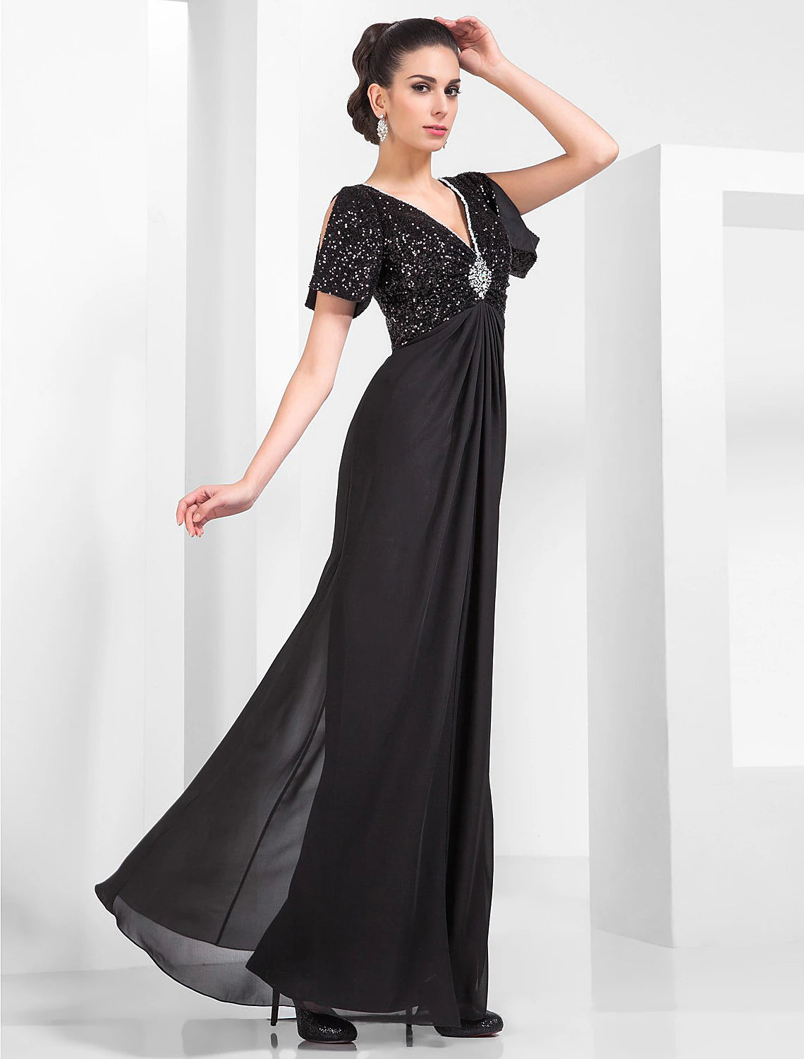 Sheath / Column Vintage Inspired Beaded & Sequin Formal Evening Military Ball Dress V Neck Short Sleeve Floor Length Chiffon Sequined with Beading Draping