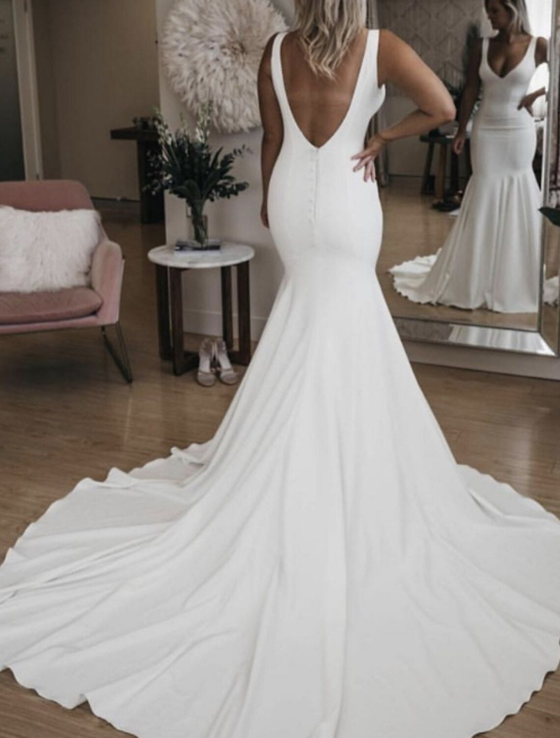 Hall Casual Wedding Dresses Mermaid / Trumpet V Neck Sleeveless Chapel Train Stretch Fabric Bridal Gowns With Draping