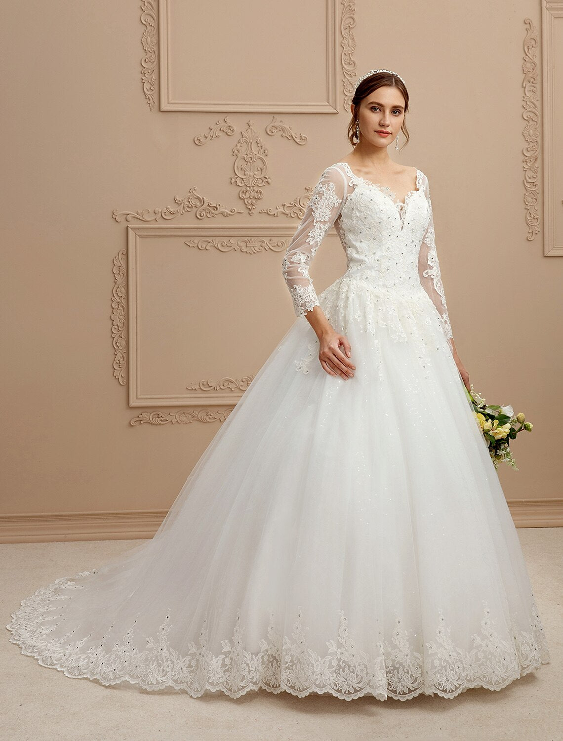 Ball Gown Wedding Dresses V Neck Chapel Train Tulle Beaded Lace Long Sleeve Beautiful Back with Beading Appliques