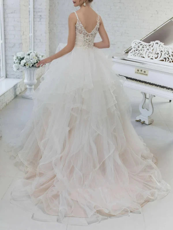 Tulle Ball Gown Ruffled Spaghetti-Straps Sleeveless Wedding Dress with Appliques