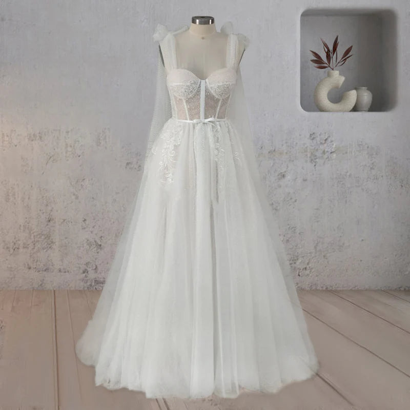 A-Line White Tulle Lace Flattering Wedding Dress With