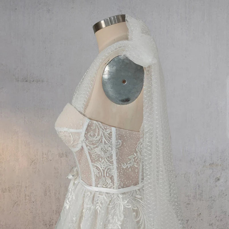 A-Line White Tulle Lace Flattering Wedding Dress With