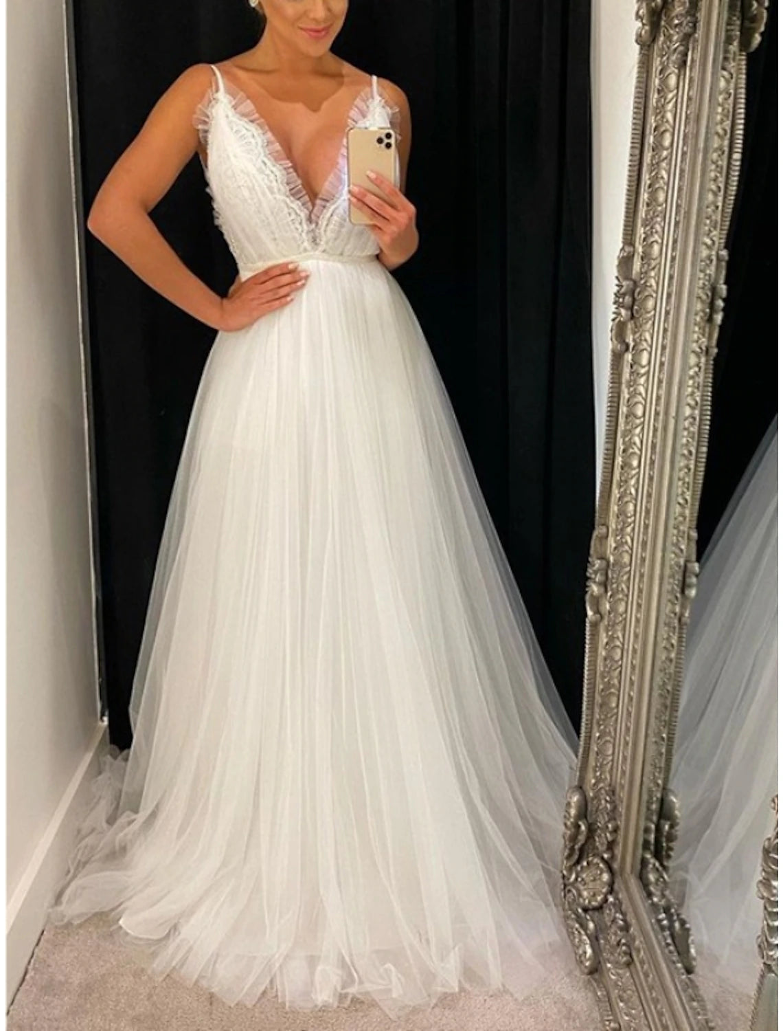 Beach Casual Wedding Dresses Sheath / Column Camisole Sleeveless Sweep / Brush Train Lace Bridal Gowns With Pleats Solid Color