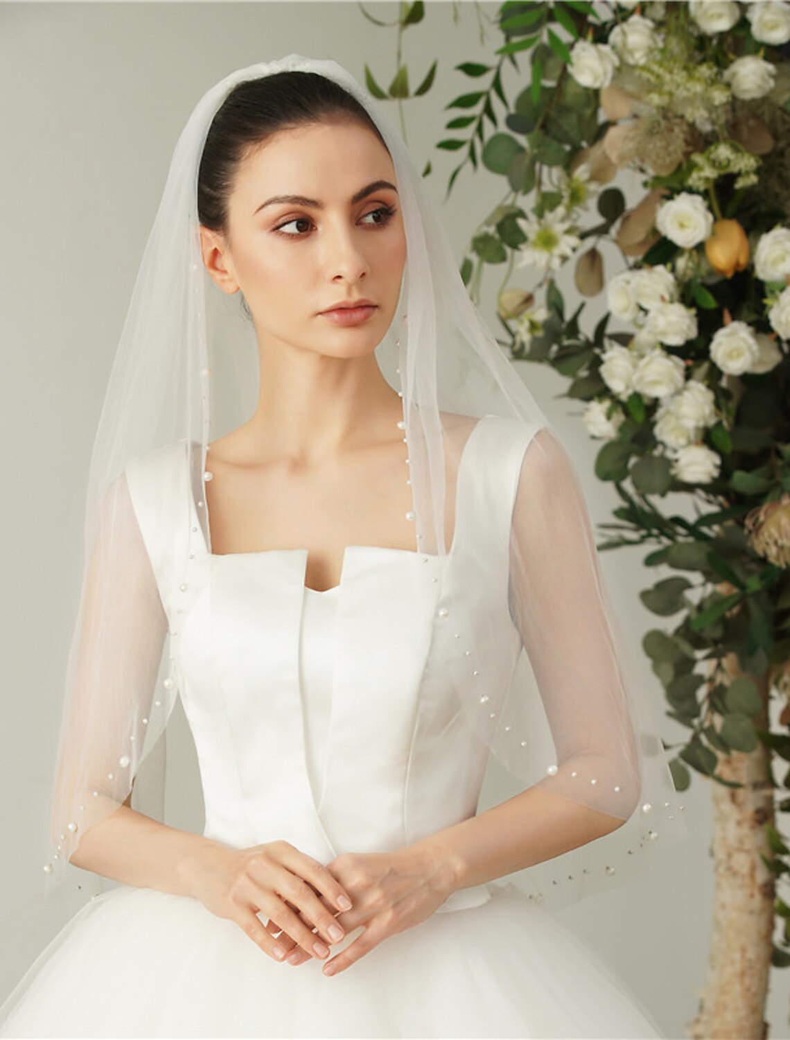 One-tier Pearl Wedding Veil Elbow Veils with Faux Pearl 35.43 in (90cm) Tulle