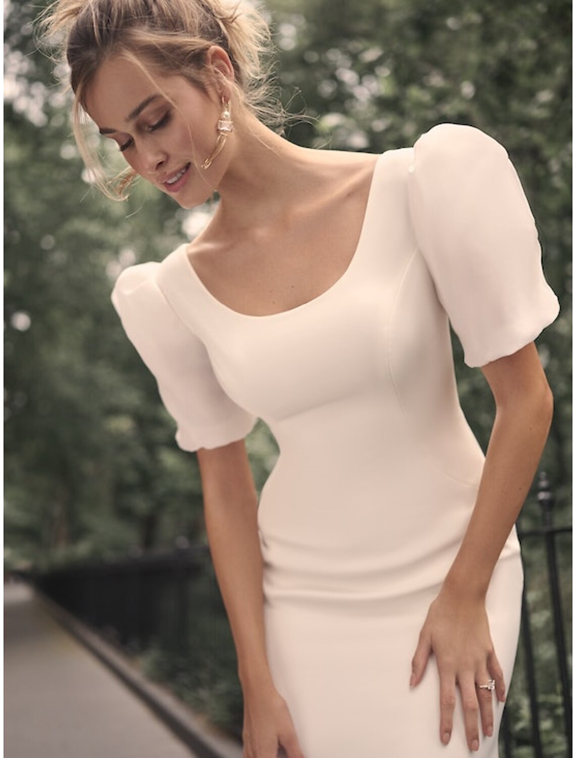 Hall Casual Wedding Dresses Mermaid / Trumpet Scoop Neck Short Sleeve Court Train Satin Bridal Gowns With Solid Color 2023 Summer Wedding Party