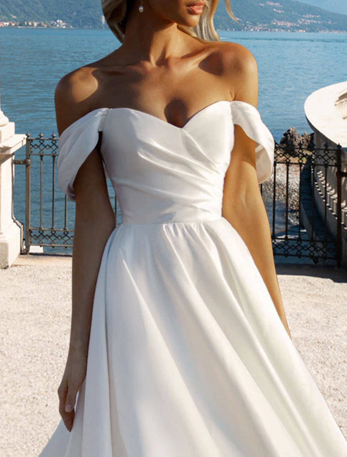 Beach Wedding Dresses A-Line Off Shoulder Cap Sleeve Court Train Chiffon Bridal Gowns With Pleats
