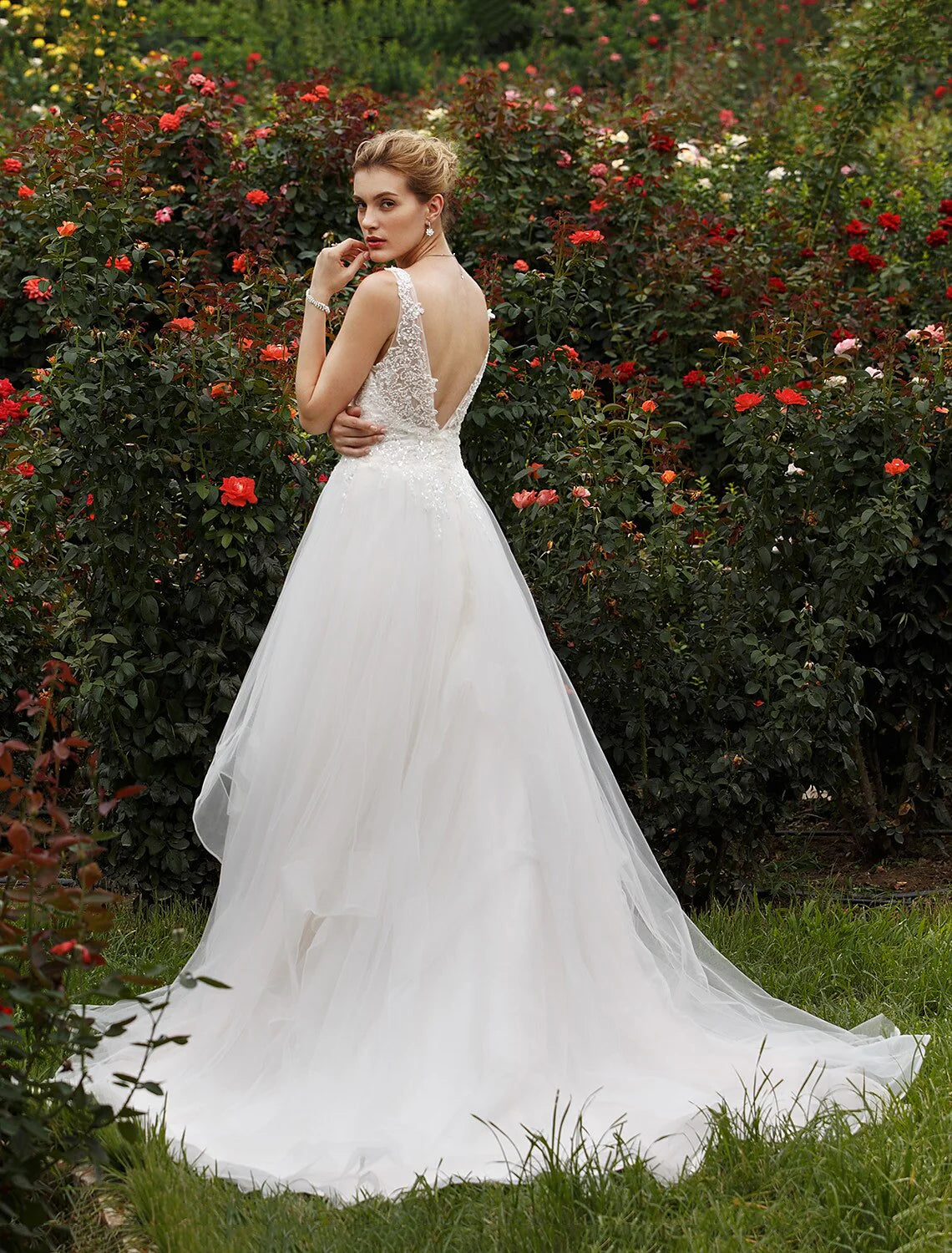 DingjiHall Wedding Dresses Princess Plunging Neck Sleeveless Chapel Train Tulle Bridal Gowns With Sequi