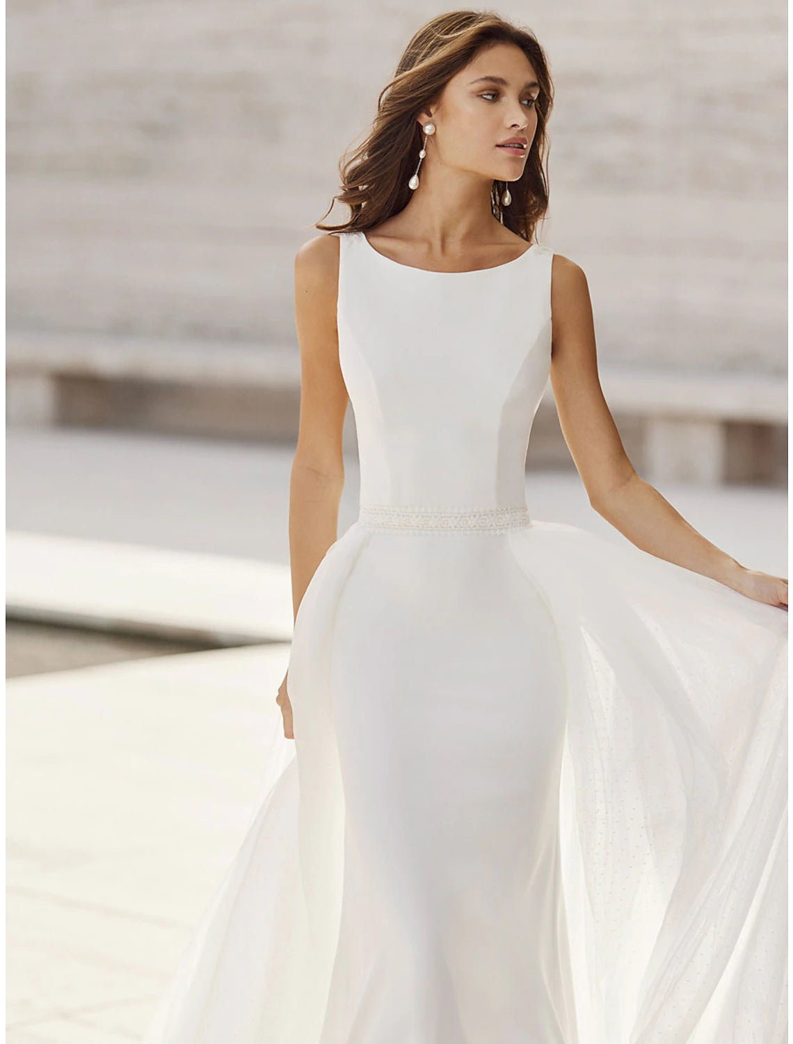 Beach Open Back Wedding Dresses Mermaid / Trumpet Scoop Neck Sleeveless Court Train Satin Bridal Suits Bridal Gowns With Appliques 2023 Summer Wedding Party