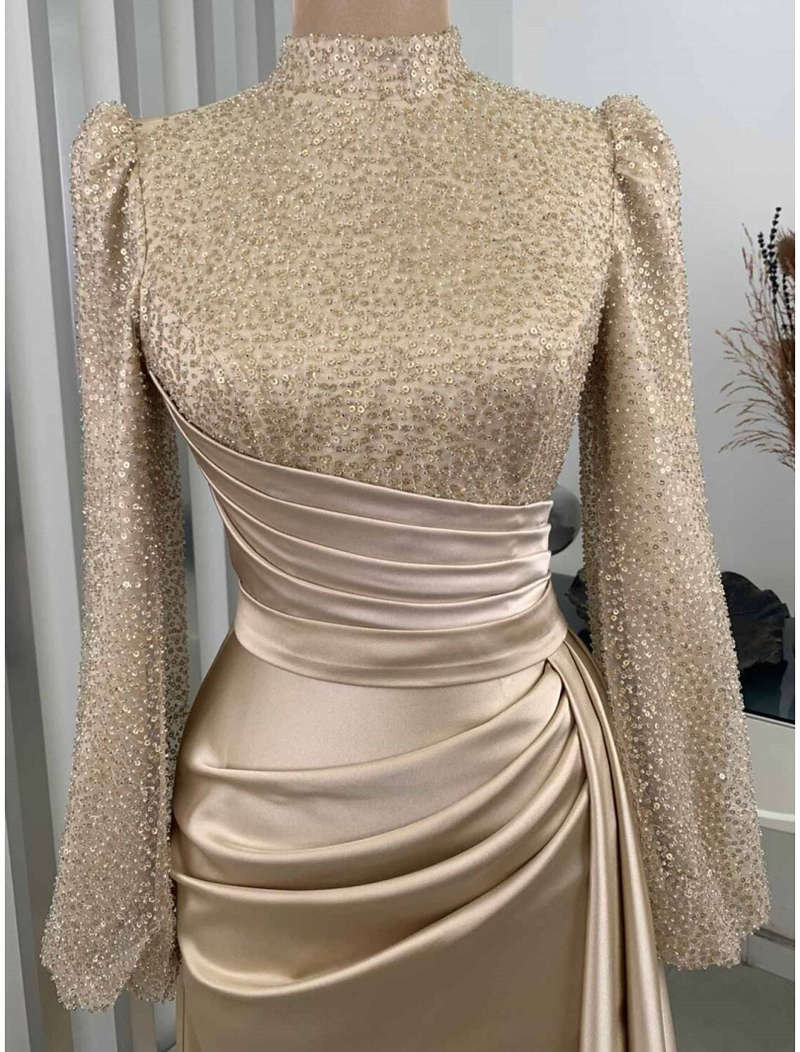 A-Line Evening Gown Champagne Christmas Elegant Dress Formal Sweep / Brush Train Long Sleeve High Neck Satin with Glitter Pleats Ruched